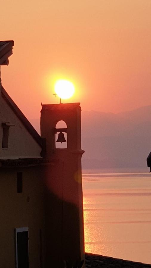 Il Paradiso Apartments Great View Gardasee Torri Del Benaco Exteriér fotografie