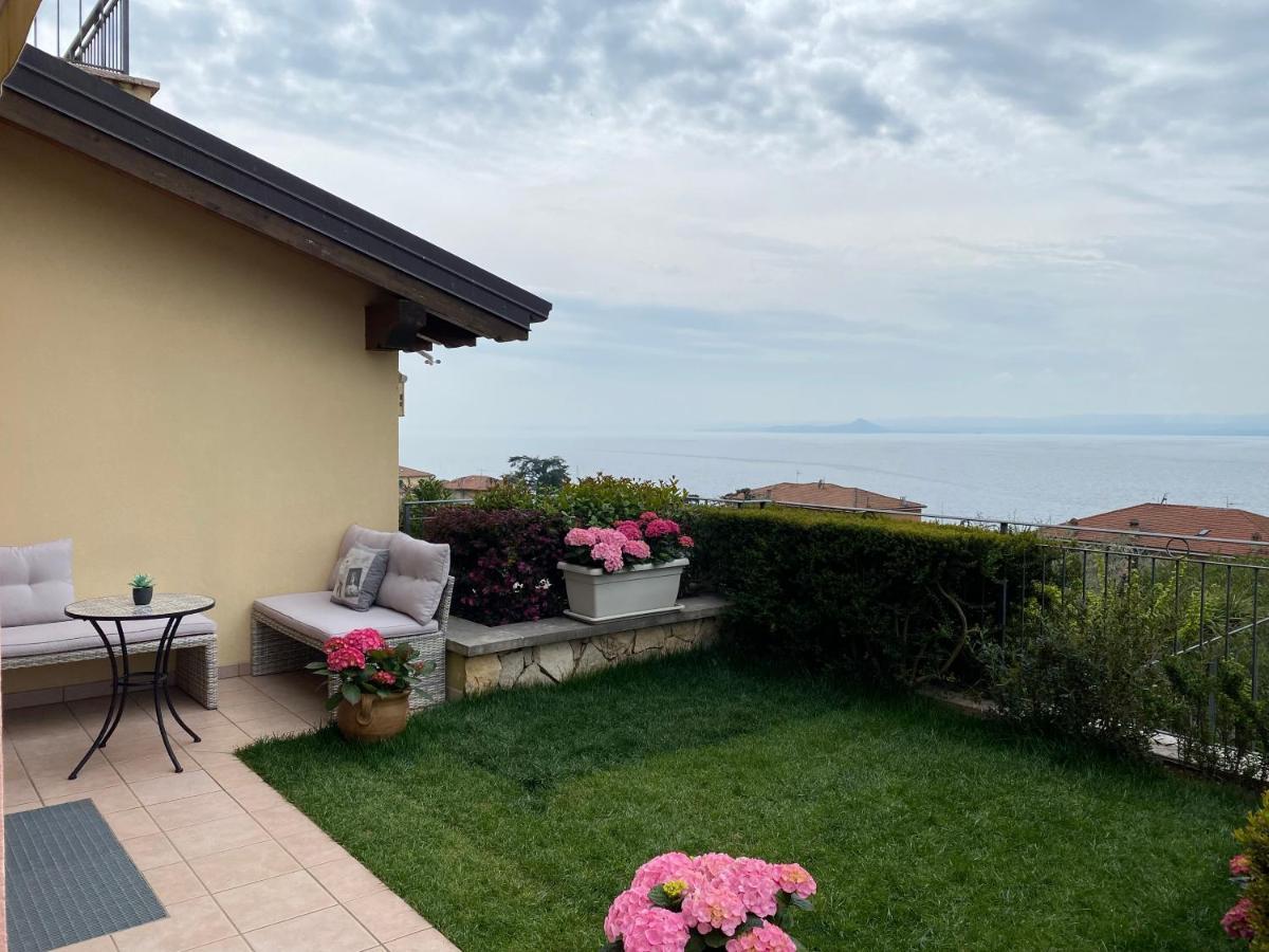 Il Paradiso Apartments Great View Gardasee Torri Del Benaco Exteriér fotografie